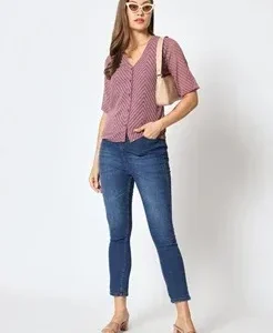 Zig-Zag Pattern V-Neck Top