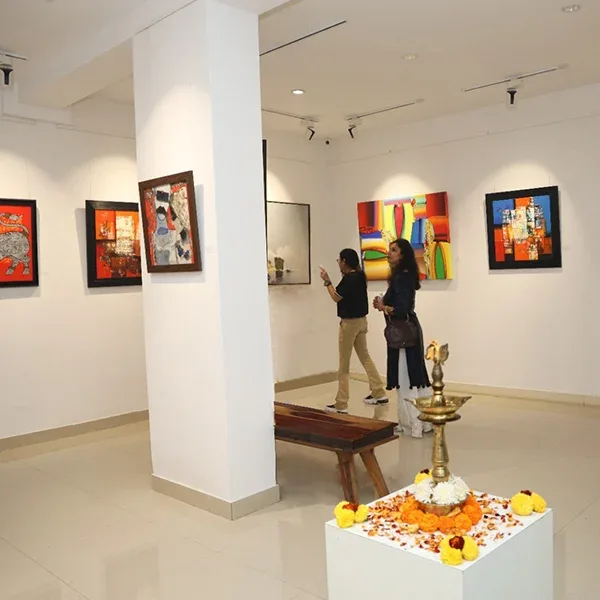 famous art galleries in mumbai