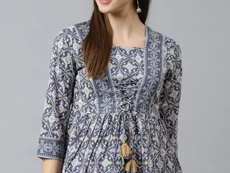 YUVVIK Casual Regular Sleeves Geometric Print Women Blue Top